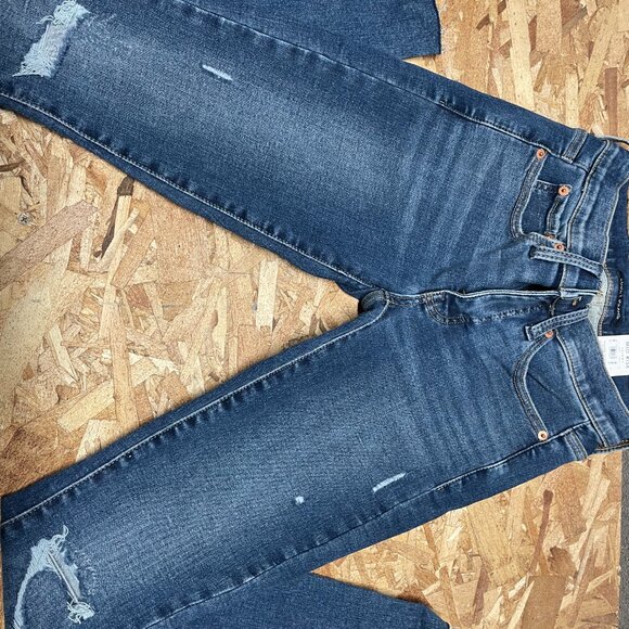 Lucky Brand Mid Rise Skinny Jeans - Picture 2 of 3